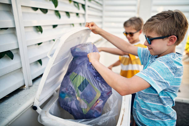 Best Professional Junk Removal  in Lynden, WA